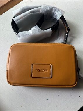 Coach Leather Camera Messenger Crossbody